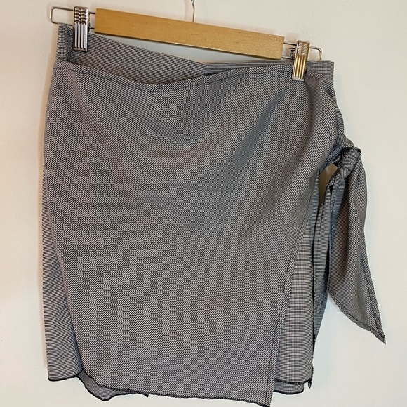 NWT Free People Movement Houndstooth Wrap Skort - Picture 1 of 11